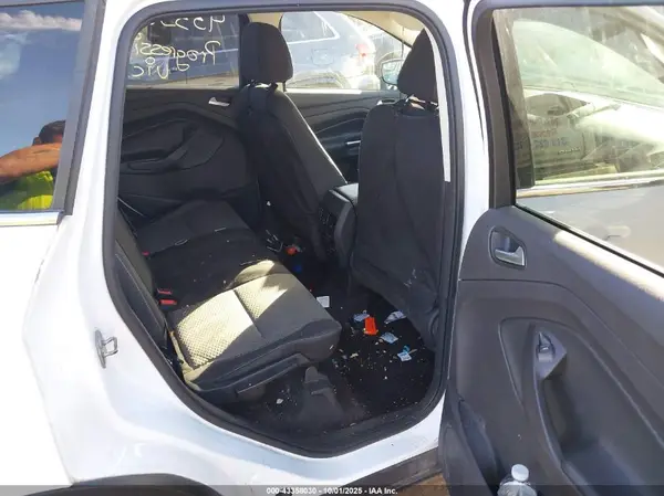 1FMCU0GD0HUD51310 2017 FORD ESCAPE - Image 8
