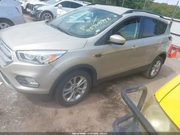 1FMCU0GD0HUD53168 2017 FORD ESCAPE - Image 2