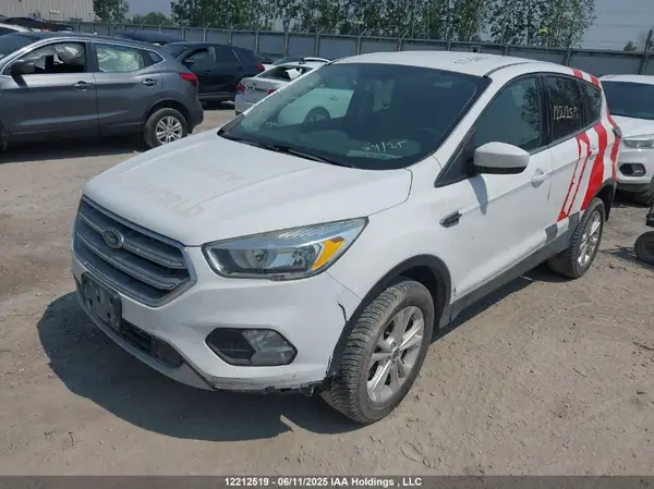1FMCU0GD0HUD61724 2017 FORD ESCAPE - Image 2