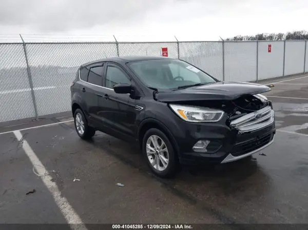 1FMCU0GD0HUD65580 2017 FORD ESCAPE - Image 1