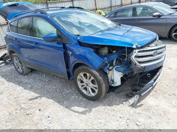 1FMCU0GD0HUD67362 2017 FORD ESCAPE - Image 1