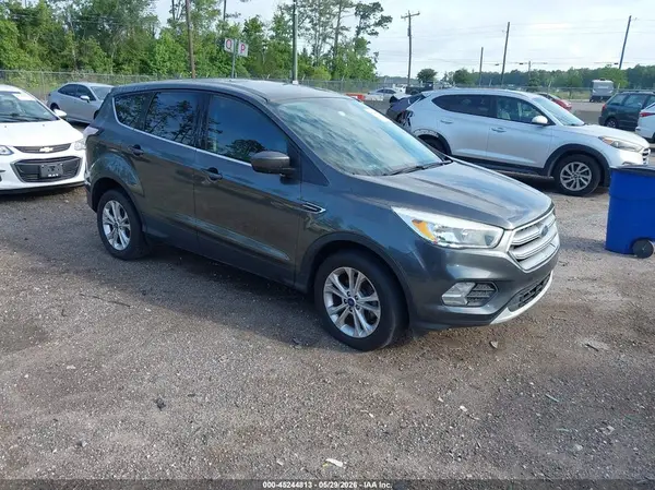 1FMCU0GD0HUD76353 2017 FORD ESCAPE - Image 1