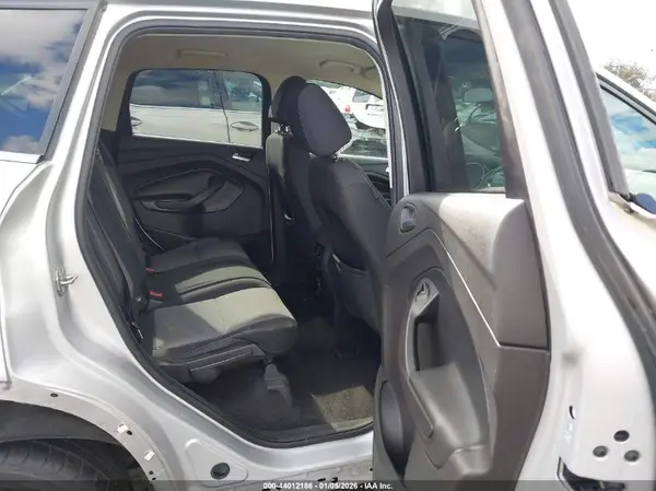 1FMCU0GD0HUD93752 2017 FORD ESCAPE - Image 8