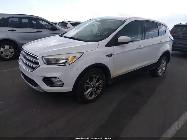 1FMCU0GD0HUE39953 2017 FORD ESCAPE - Image 2