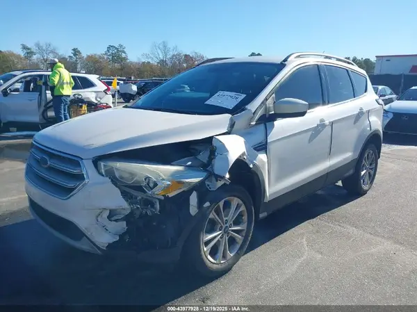 1FMCU0GD0HUE64738 2017 FORD ESCAPE - Image 2