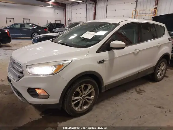 1FMCU0GD0HUE69096 2017 FORD ESCAPE - Image 2
