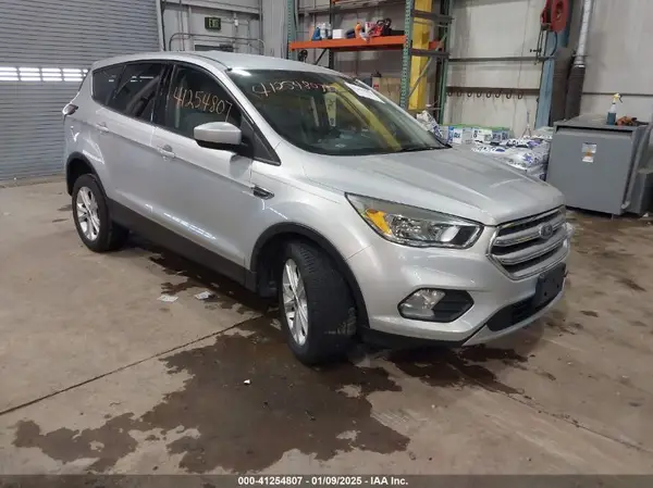 1FMCU0GD0HUE92510 2017 FORD ESCAPE - Image 1