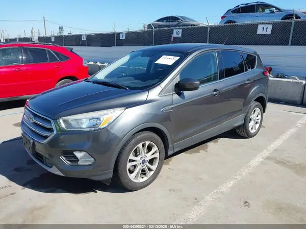 1FMCU0GD0HUE96864 2017 FORD ESCAPE - Image 2