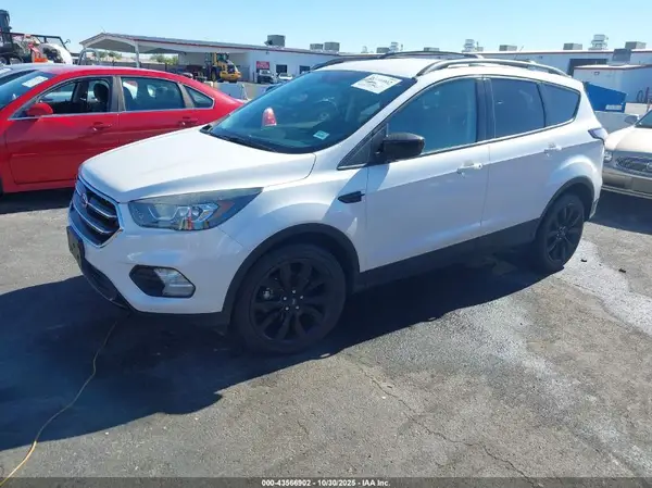 1FMCU0GD0HUE97433 2017 FORD ESCAPE - Image 2