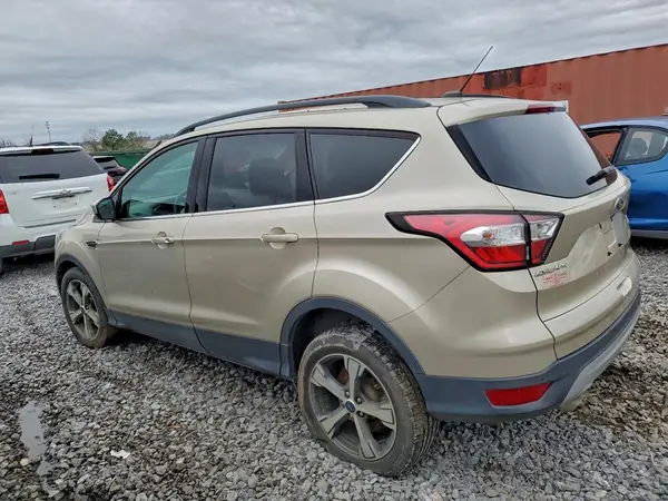 1FMCU0GD0HUF04428 2017 FORD ESCAPE - Image 2