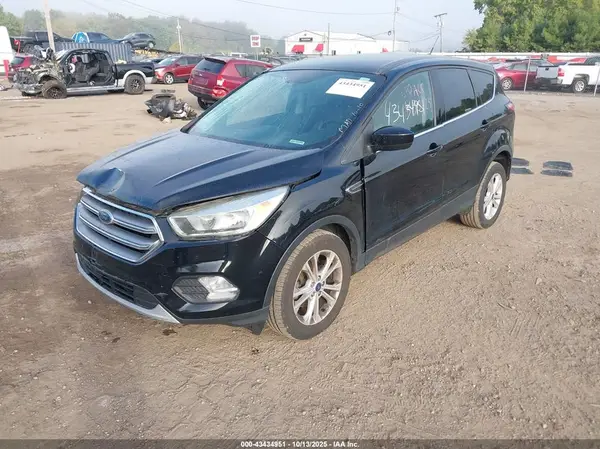 1FMCU0GD0HUF04655 2017 FORD ESCAPE - Image 2