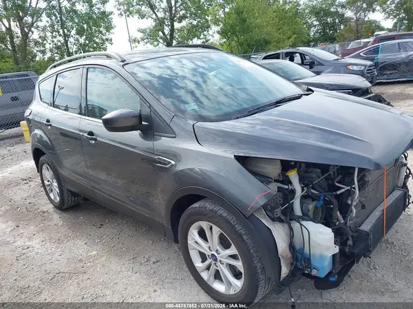 1FMCU0GD0JUA03660 2018 FORD ESCAPE - Image 1