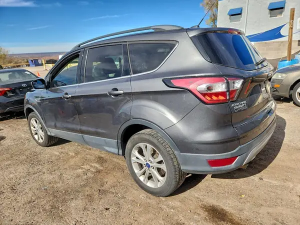 1FMCU0GD0JUA12102 2018 FORD ESCAPE - Image 2