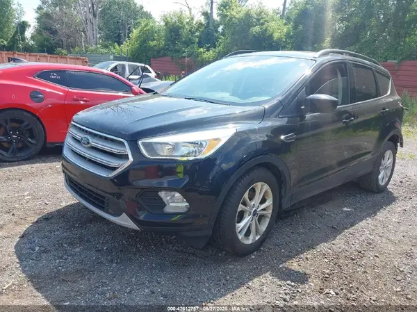 1FMCU0GD0JUA38246 2018 FORD ESCAPE - Image 2