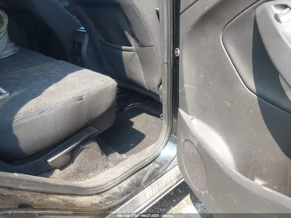1FMCU0GD0JUA38246 2018 FORD ESCAPE - Image 8