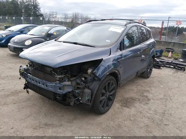 1FMCU0GD0JUA39638 2018 FORD ESCAPE - Image 2