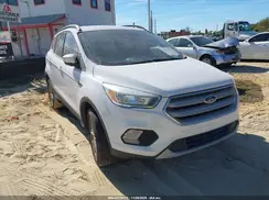 1FMCU0GD0JUA41079 2018 FORD ESCAPE