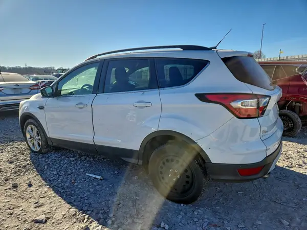 1FMCU0GD0JUA43074 2018 FORD ESCAPE - Image 2