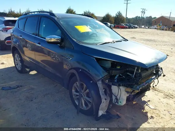 1FMCU0GD0JUA53619 2018 FORD ESCAPE - Image 1