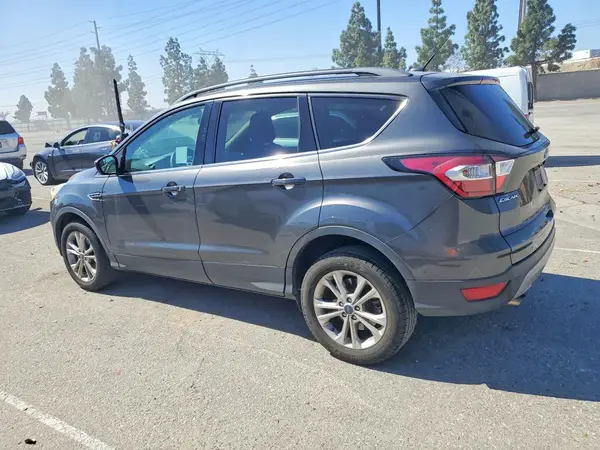 1FMCU0GD0JUA57203 2018 FORD ESCAPE - Image 2