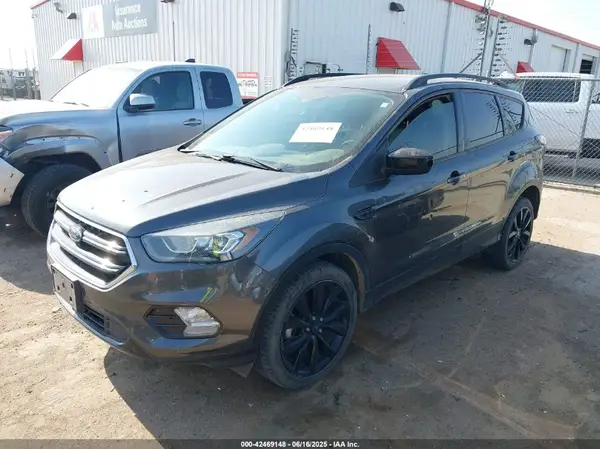 1FMCU0GD0JUA83803 2018 FORD ESCAPE - Image 2