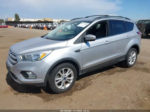 1FMCU0GD0JUB13933 2018 FORD ESCAPE - Image 2