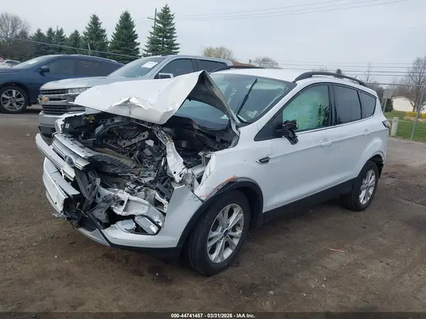 1FMCU0GD0JUB23085 2018 FORD ESCAPE - Image 2