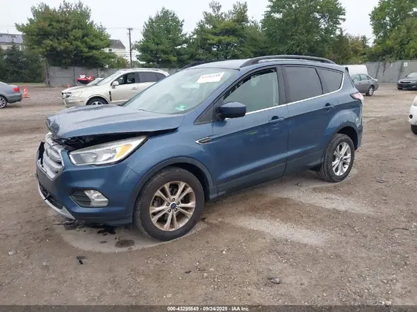 1FMCU0GD0JUB34278 2018 FORD ESCAPE - Image 2