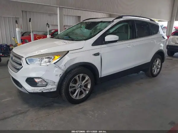 1FMCU0GD0JUB75378 2018 FORD ESCAPE - Image 2