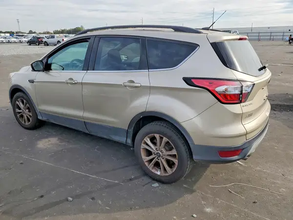1FMCU0GD0JUC10761 2018 FORD ESCAPE - Image 2