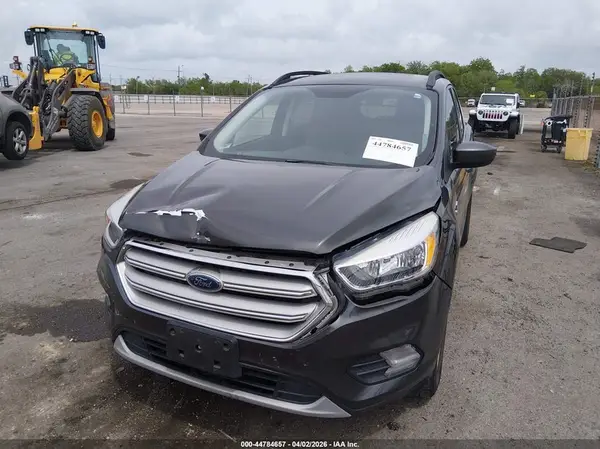 1FMCU0GD0JUC17144 2018 FORD ESCAPE - Image 2
