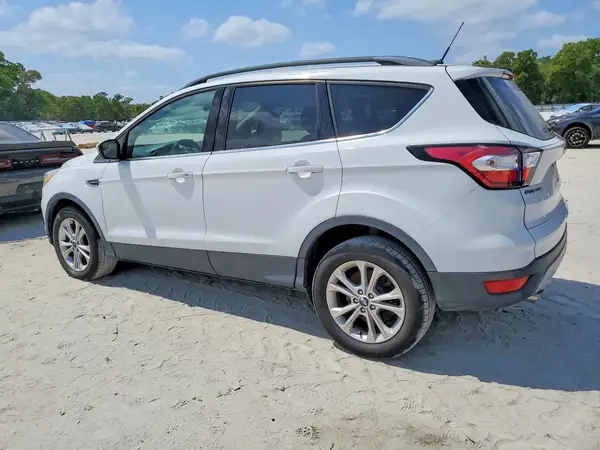 1FMCU0GD0JUC20237 2018 FORD ESCAPE - Image 2