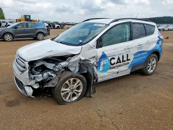 1FMCU0GD0JUC38107 2018 FORD ESCAPE - Image 1