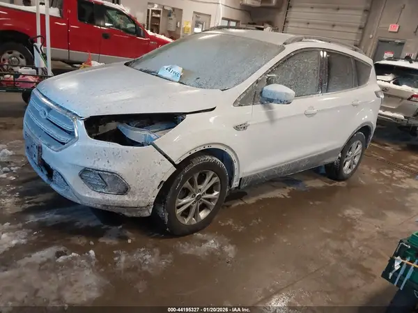 1FMCU0GD0JUC39032 2018 FORD ESCAPE - Image 2