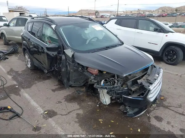 1FMCU0GD0JUC60897 2018 FORD ESCAPE - Image 1