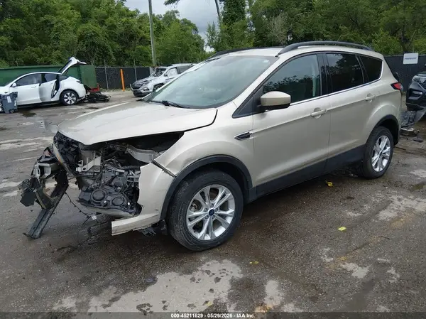 1FMCU0GD0JUC61743 2018 FORD ESCAPE - Image 2
