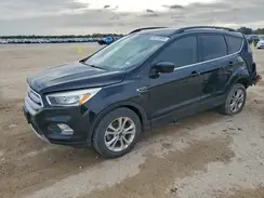 1FMCU0GD0JUD19902 2018 FORD ESCAPE