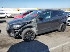 1FMCU0GD0JUD21942 2018 FORD ESCAPE