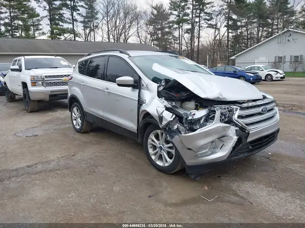 1FMCU0GD0JUD29278 2018 FORD ESCAPE - Image 1