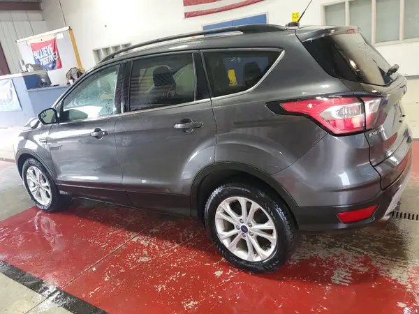 1FMCU0GD0JUD35016 2018 FORD ESCAPE - Image 2
