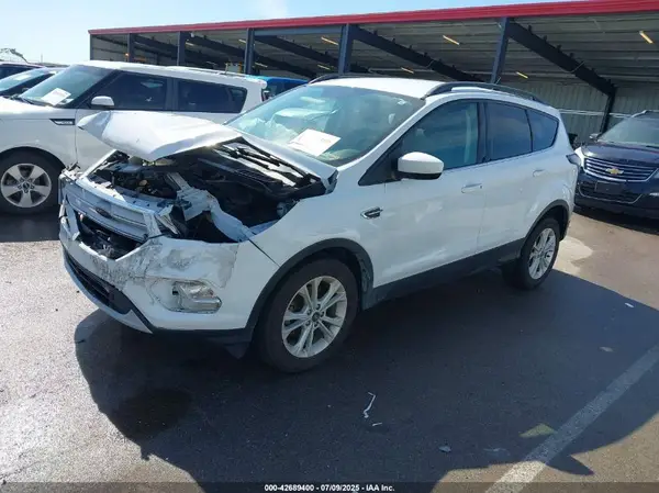 1FMCU0GD0JUD35694 2018 FORD ESCAPE - Image 2