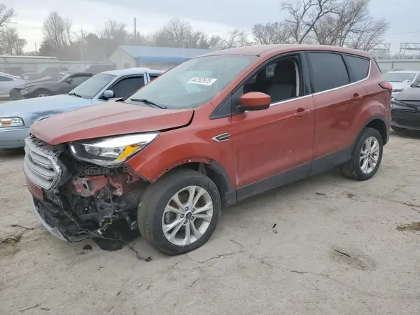 1FMCU0GD0KUA00033 2019 FORD ESCAPE - Image 1
