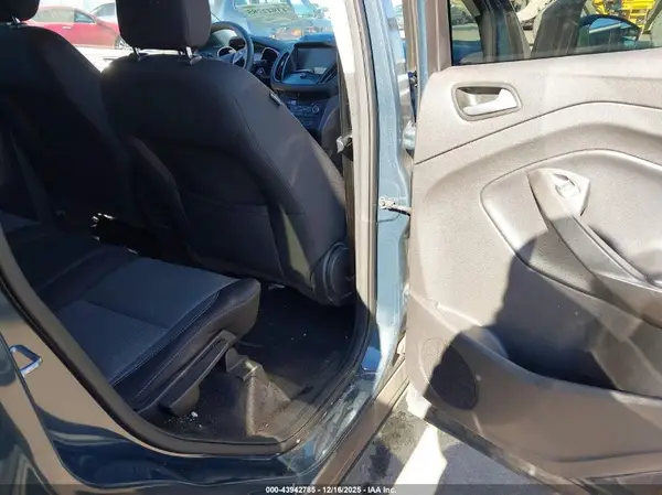1FMCU0GD0KUA03885 2019 FORD ESCAPE - Image 8