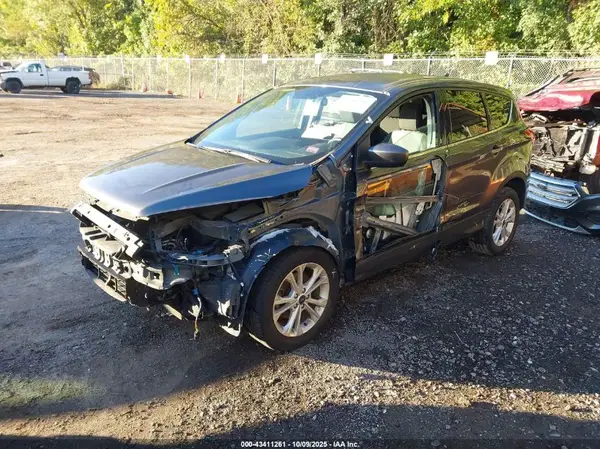 1FMCU0GD0KUA15891 2019 FORD ESCAPE - Image 2
