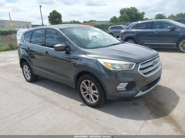 1FMCU0GD0KUA23019 2019 FORD ESCAPE - Image 1