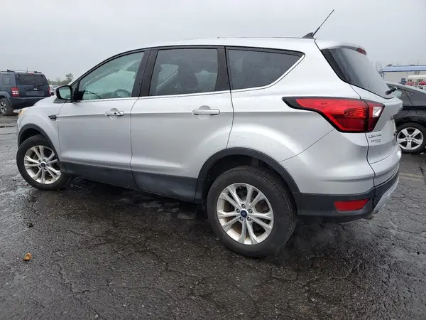 1FMCU0GD0KUA28771 2019 FORD ESCAPE - Image 2
