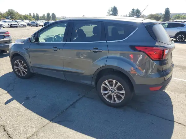 1FMCU0GD0KUA36806 2019 FORD ESCAPE - Image 2