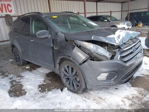 1FMCU0GD0KUA81437 2019 FORD ESCAPE - Image 1
