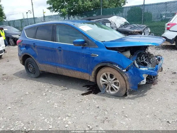 1FMCU0GD0KUA86525 2019 FORD ESCAPE - Image 1