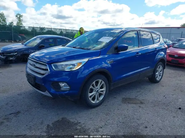 1FMCU0GD0KUA93636 2019 FORD ESCAPE - Image 2